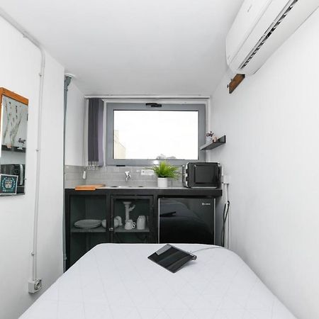 Monastiraki Citycenter Sleepbox- Unspoiled Athens Apartments Εξωτερικό φωτογραφία