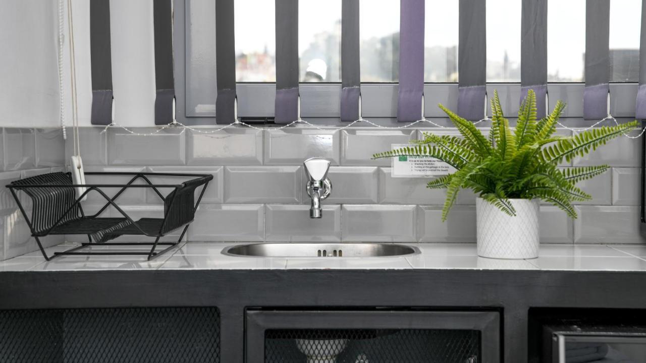 Monastiraki Citycenter Sleepbox- Unspoiled Athens Apartments Εξωτερικό φωτογραφία